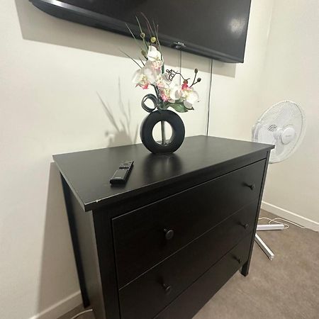 Appartement Jolie Clichy Kültér fotó